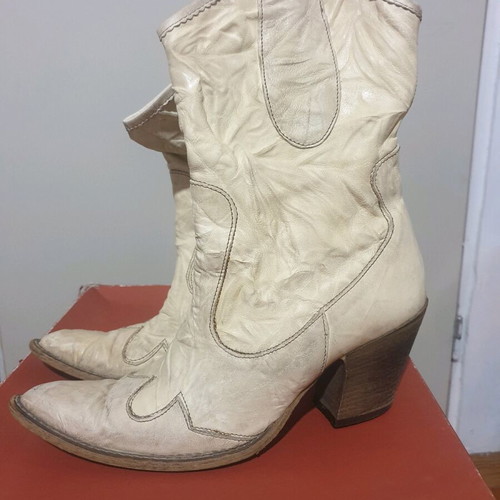 Shoe Bizz cowboy boots used, beige, size 38