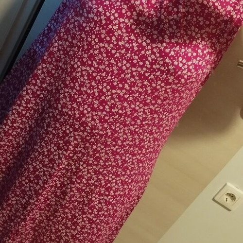 Women's dresses 2 pieces like new, red and multicolor