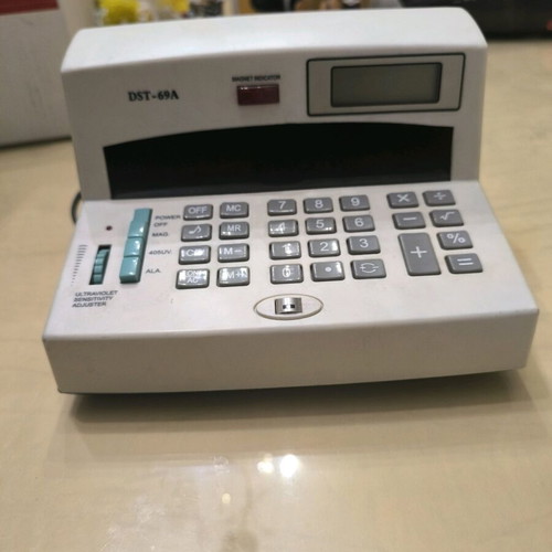 Money detector used, 20 years old banknote tester