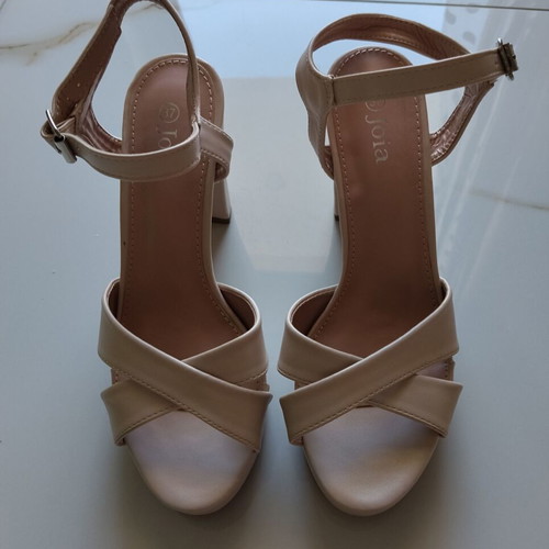 Beige high-heeled sandals size 37 like new, 10cm heel