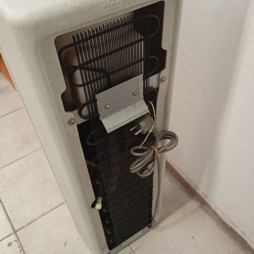 Water dispenser cold and hot water used