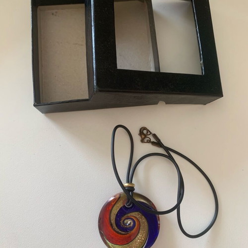 Murano glass necklace like new