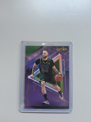 2020-21 Panini Recon Evan Fournier Holo Green Parallel /5 Boston Celtics SP