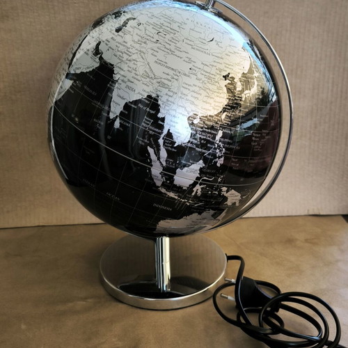 Illuminated Desk Globe 32cm Height like new