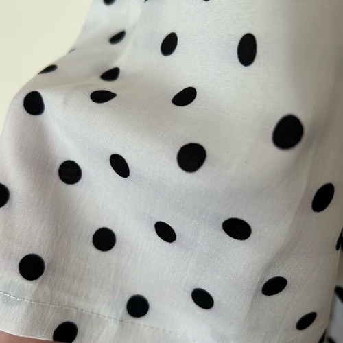 Women's shirt medium side tie like new