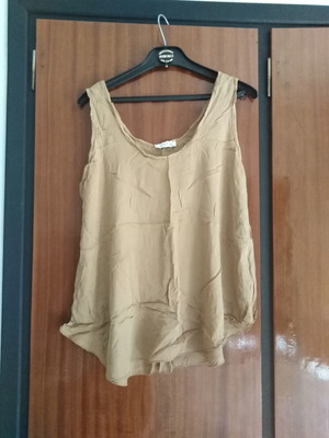 Celestino beige sleeveless blouse like new, size M