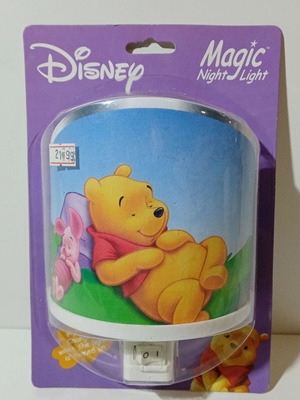 Disney Winnie The Pooh Magic Night Light new, European power 230V-50Hz
