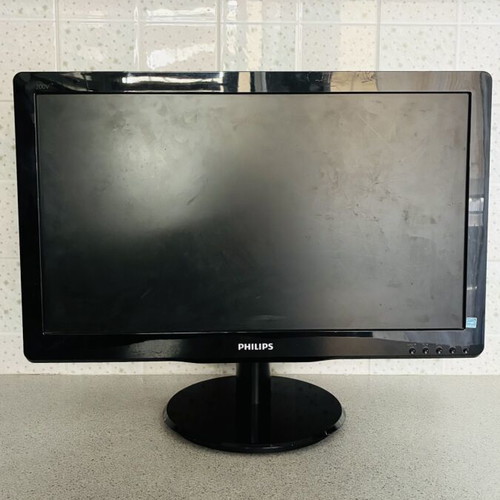 Philips 200V4LAB2 19.5" Monitor with Built-in Speakers and Cables