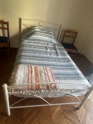 Κρεβάτι ημίδιπλο μεταχειρισμένο με στρώμα
