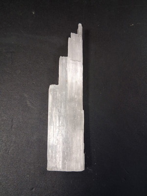 Selenite used, 9 points, 22 grams, beautiful shape
