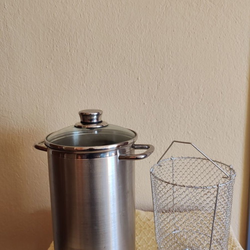 Spargel Topf pot with mesh 25cm height, 17cm diameter used