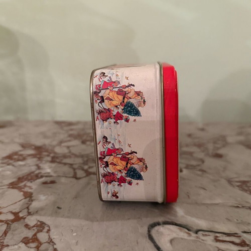 Vintage Christmas Metal Box like new