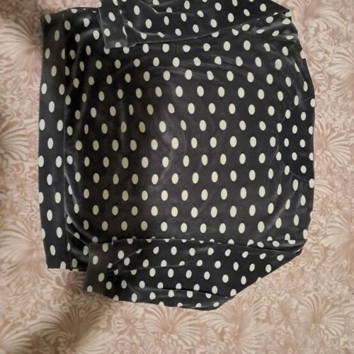 Velvet pajama top used, size S, white and gray