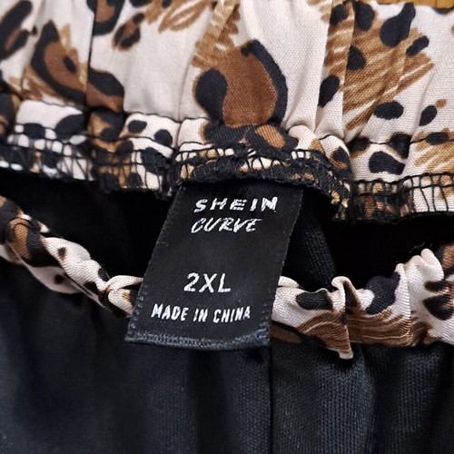 Patelona 2XL black Shein like new, comfortable fit with leopard detail