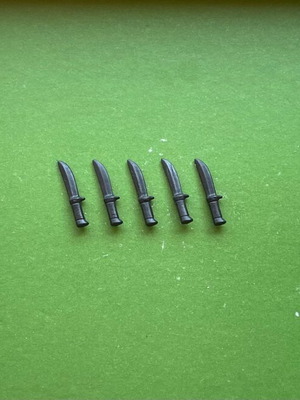 Playmobil black knives set of 5 like new