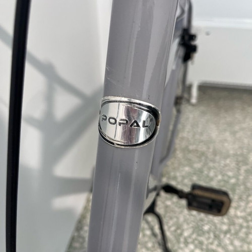 Popal bicycle like new with leather saddle and lock