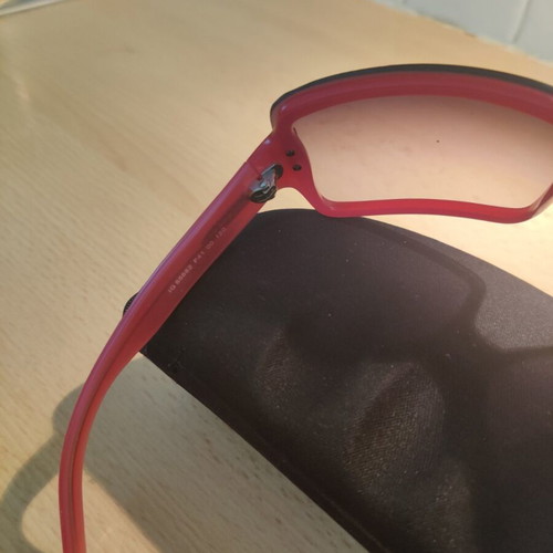 Sunglasses like new, without any scratches