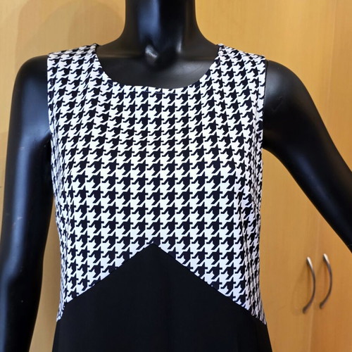 Jelonek dress new black and white M/L with side slit