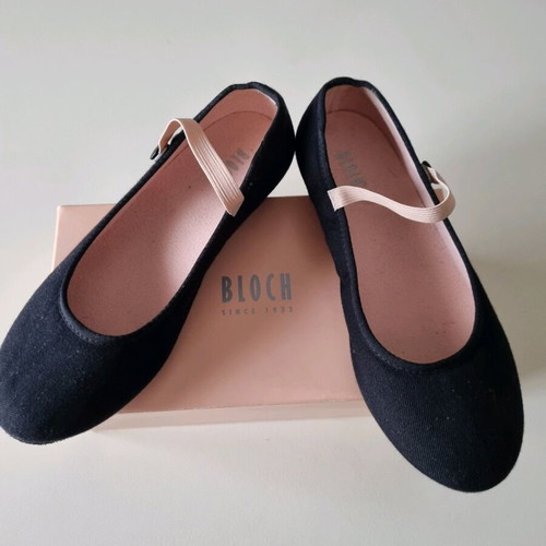 Character Bloch children's ballet and dance shoes like new