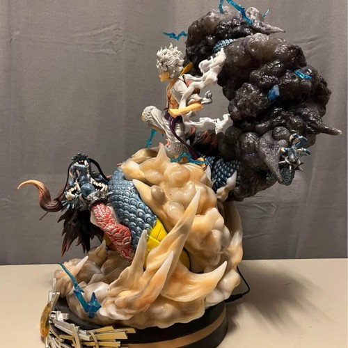 Luffy Gear5 versus Kaido PVC statue like new, 55 cm tall