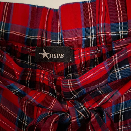 Red checked pants new with belt Hype size M