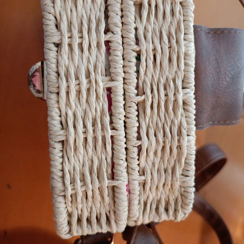 Straw small crossbody bag like new, beige and brown