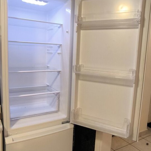 Arielli ARD-346RN refrigerator, 260L capacity, energy class A+