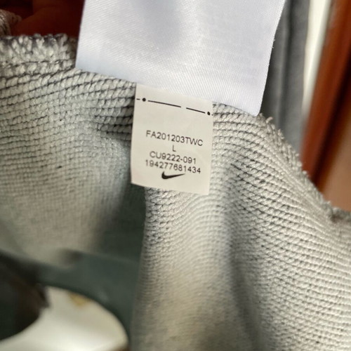 Nike hoodie L teen like new, grey
