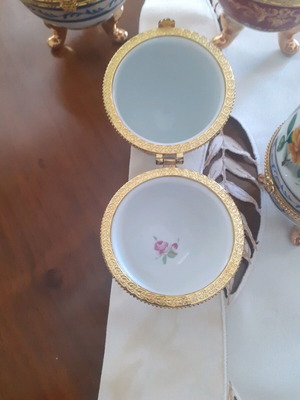 Decorative table eggs with storage space, handmade
