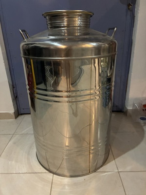 INOX βαρέλι κρασιού με κάνουλα σαν καινούργιο