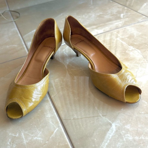 Leather peep toe pumps yellow, size 40, like new