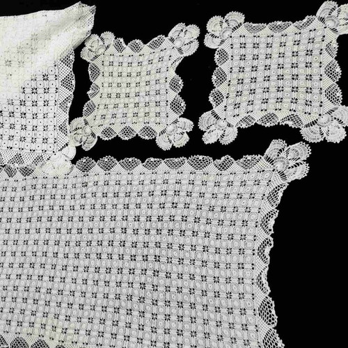 Handmade embroidery set of 4 pieces with crochet used
