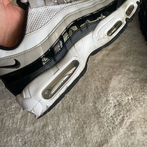 Nike Air Max 95 sneakers size 42 like new, black and white