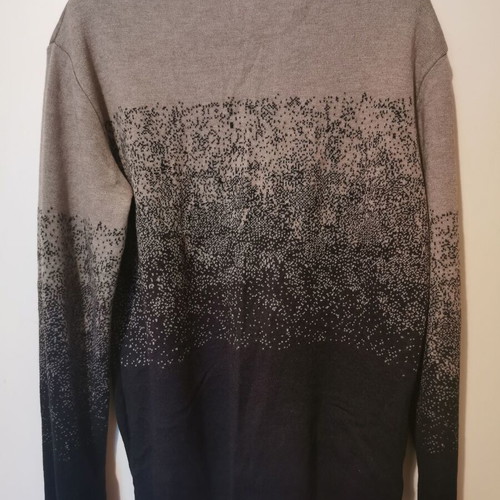 Figaro women's knitted pullover like new with Merino wool, size 4