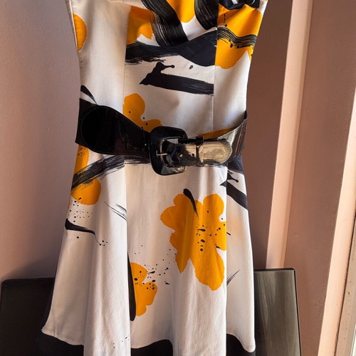 Forel dress like new, strapless, white with yellow flowers, size S/M