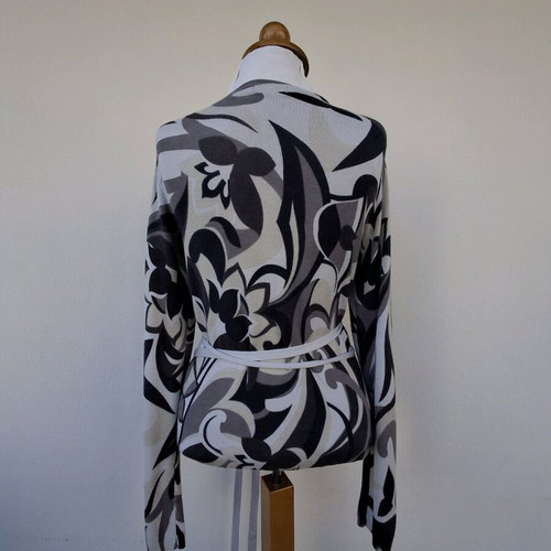 Pomodoro cardigan XL like new, white and grey