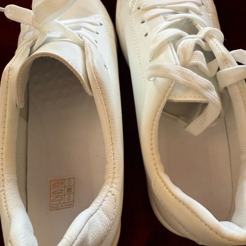 White women's athletic shoes new no name size 39