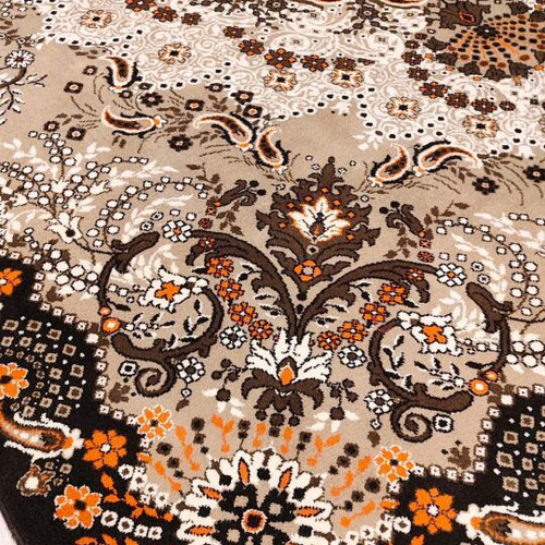 Wool rug 2.50x3.50 like new with floral and lachouria patterns