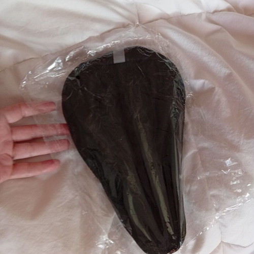 Bicycle saddle cover new with protection, size 0.16x0.25 cm