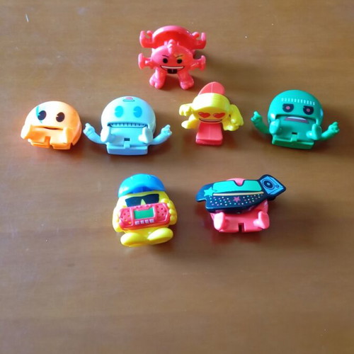 Kinder Joy Emoji figures set of 22 like new