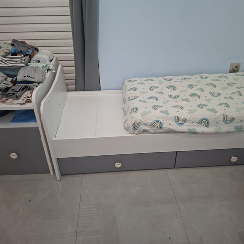Lorelli Grecostrom multifunctional baby cot used with mattress