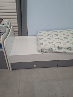 Lorelli Grecostrom multifunctional baby cot used with mattress