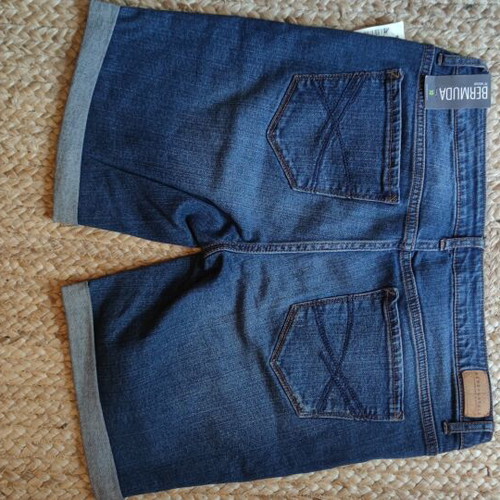 Aeropostale denim bermuda shorts new, size 40