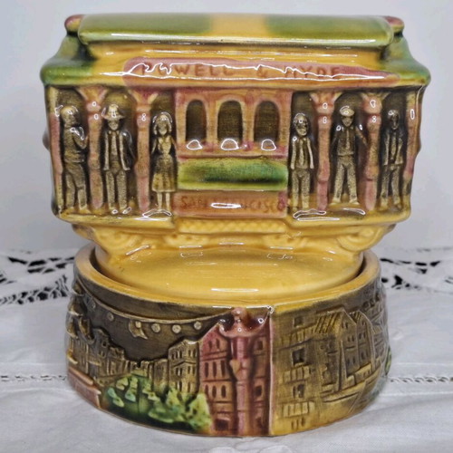 San Francisco Music Box like new souvenir