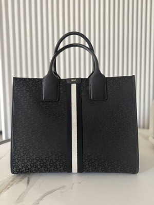 DKNY shoulder bag like new, black and white, size 42x32x17