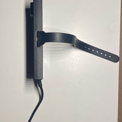 Dell laptop power adapter 90W used