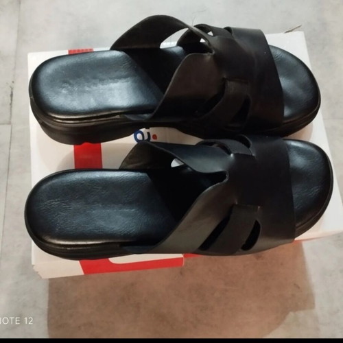 Zak slippers size 40, like new, black