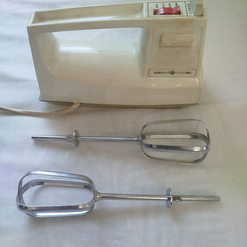 General Electric hand mixer 150W used