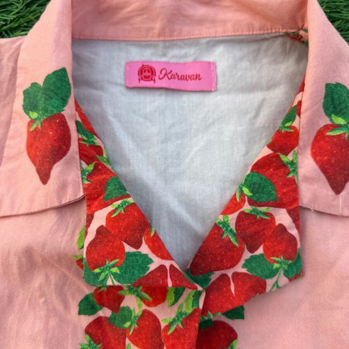 Karavan shirt with strawberry pattern, pink and red