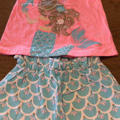 Girls' set like new